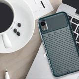 Capa Thunder capa flexível resistente resistente em TPU para iPhone XR preta