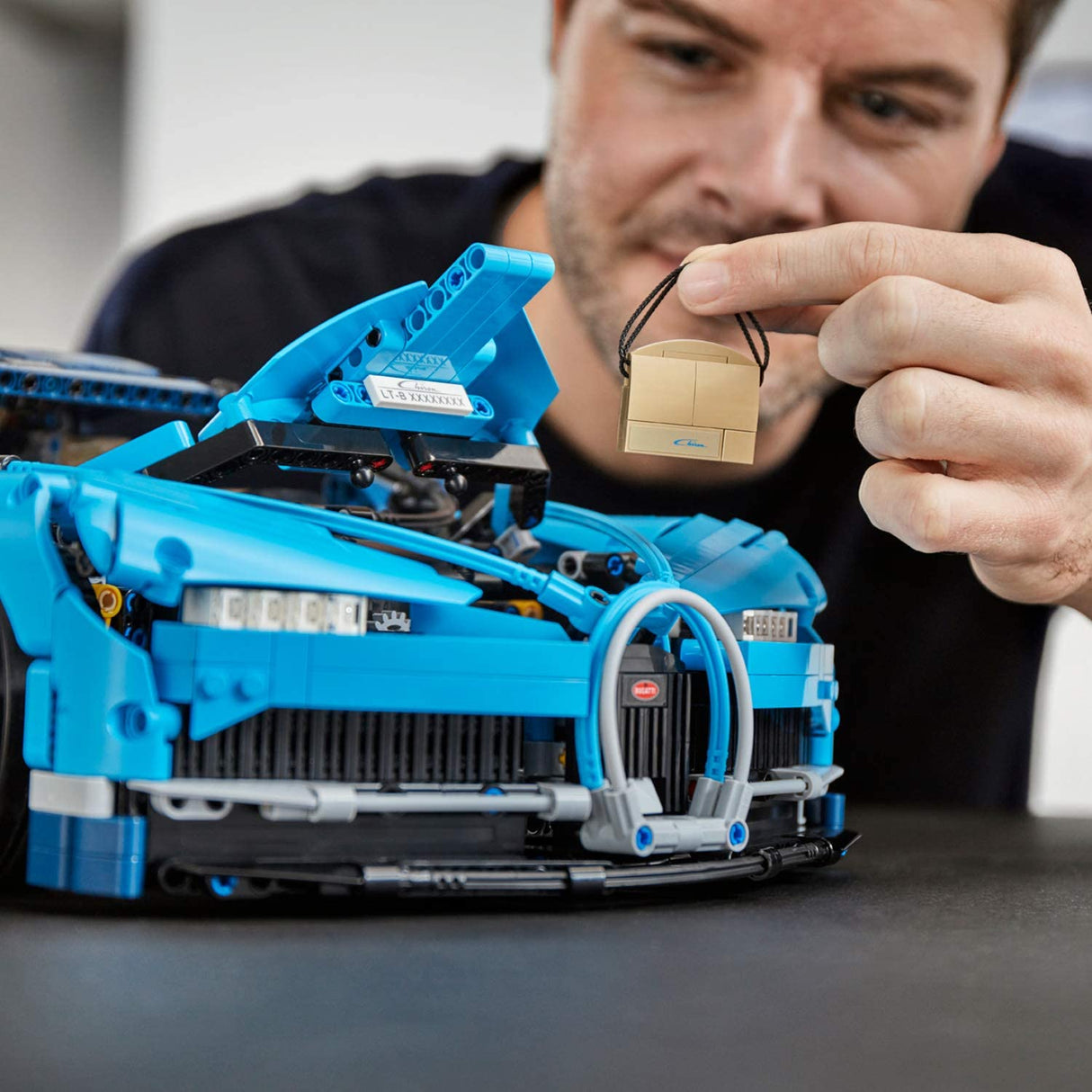 LEGO Technic 42083 Bugatti Chiron (GRADE A)