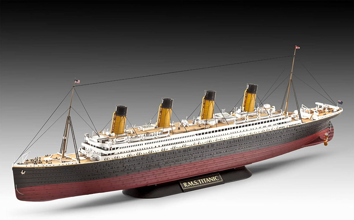 R.M.S Titanic Gift Set